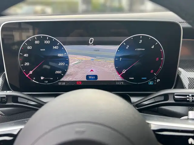 Mercedes-Benz GLC 200 d 4MATIC AMG-Premium Paket * Pano * Ansicht 16