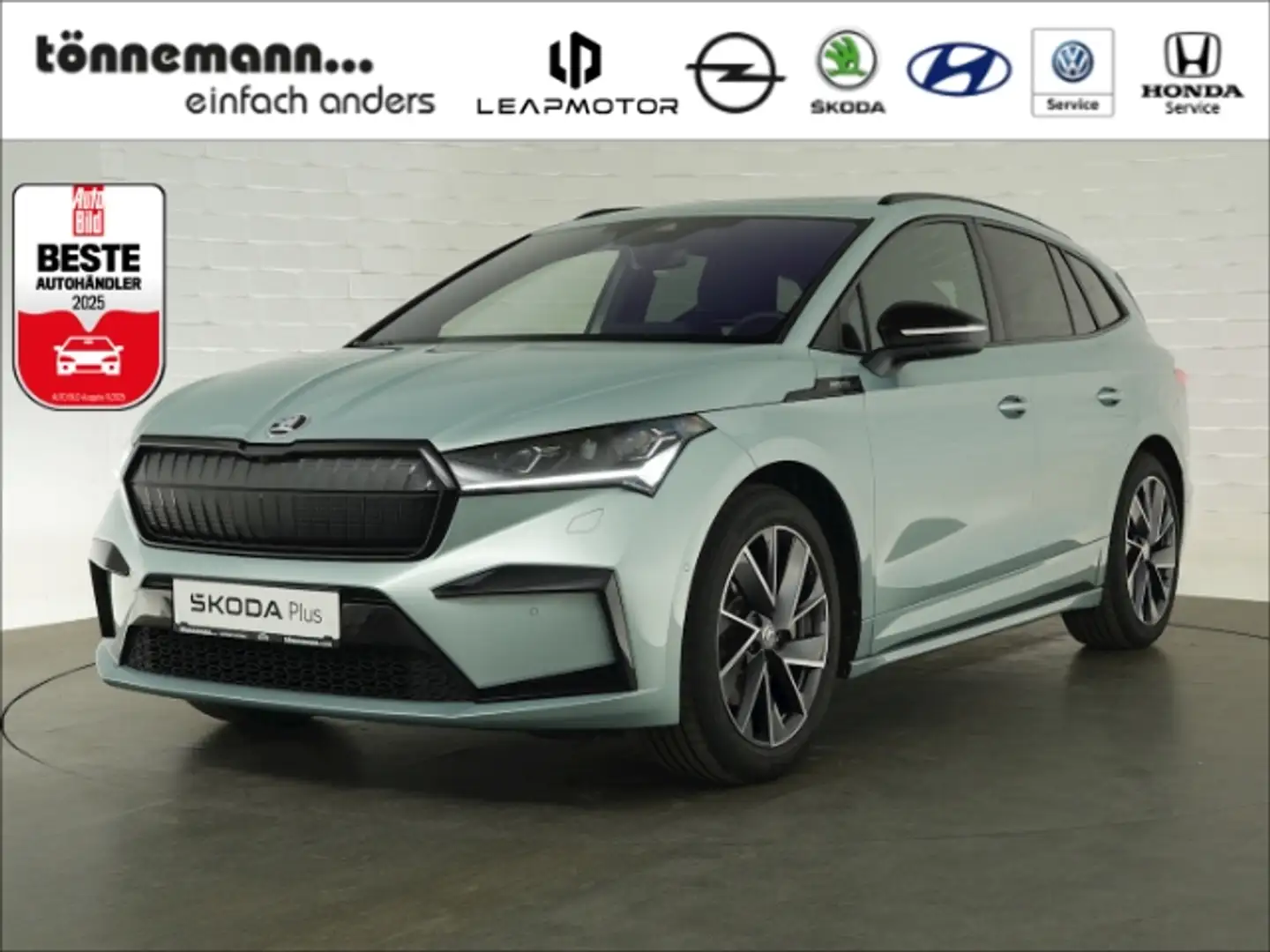 Skoda Enyaq 80+AHK+NAVI+RÜCKFAHRKAMERA+LED+PANORAMASCHIEBEDACH Silber - 1