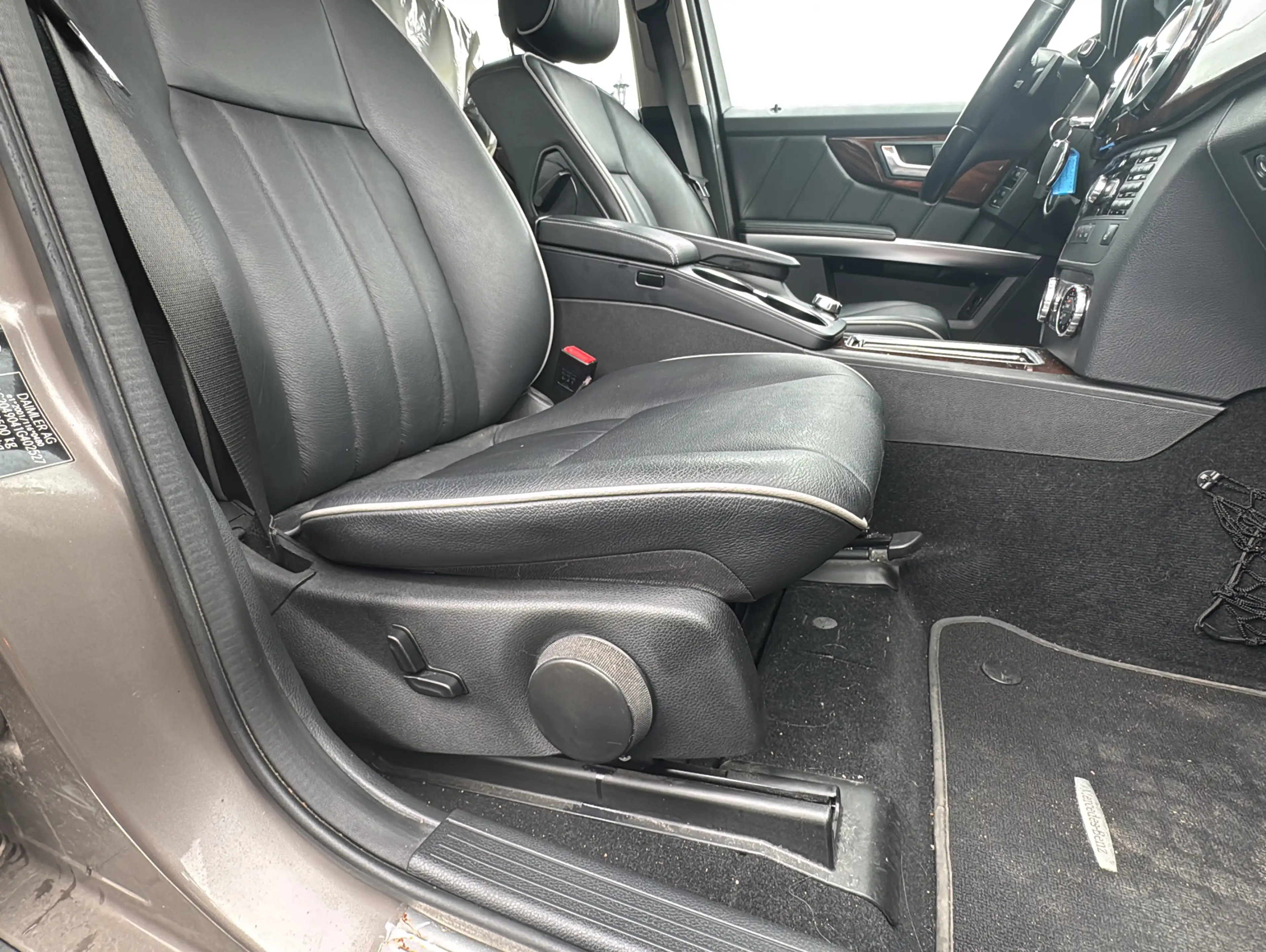 Mercedes-Benz GLK 250 CDI BlueTec 4Matic LED Kamera Trittbret — photo 14