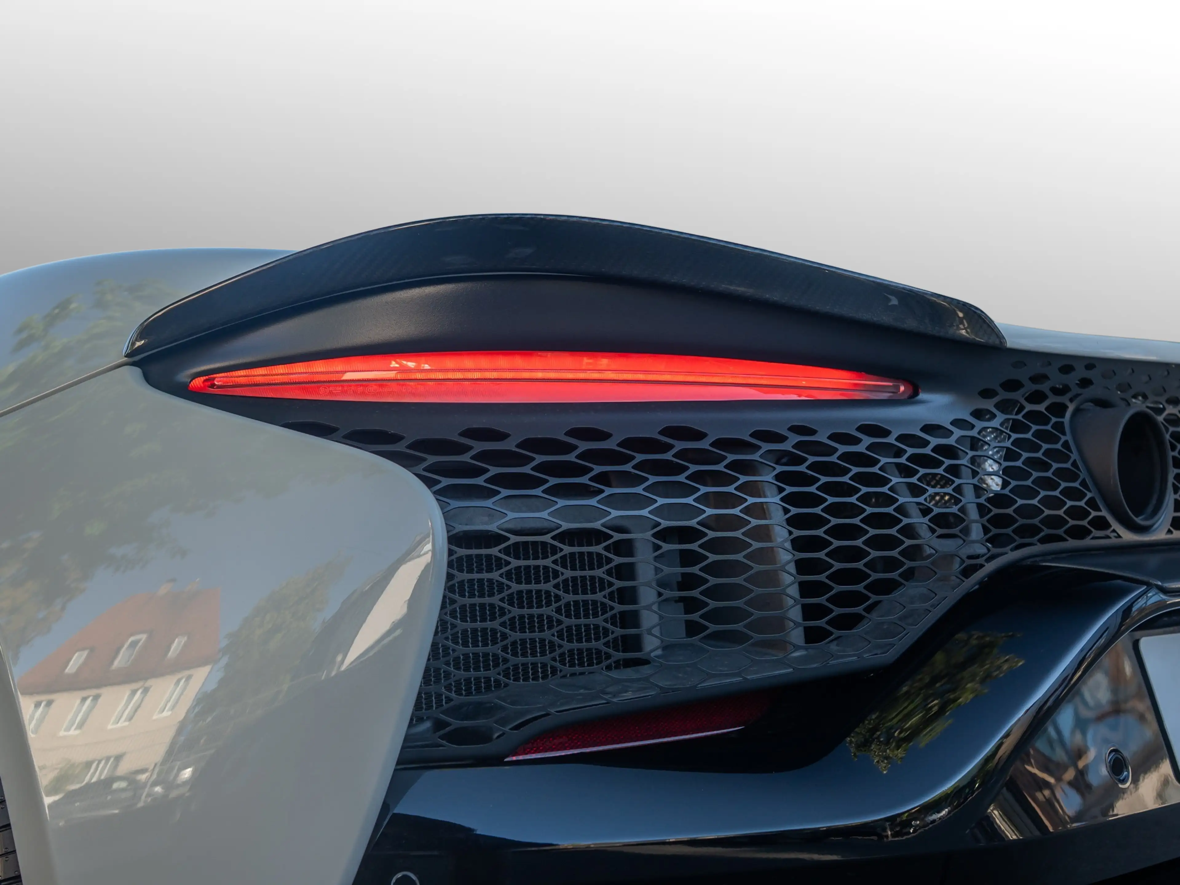 McLaren Artura TechLux Int. | B&W | Carbon | ECR — photo 15