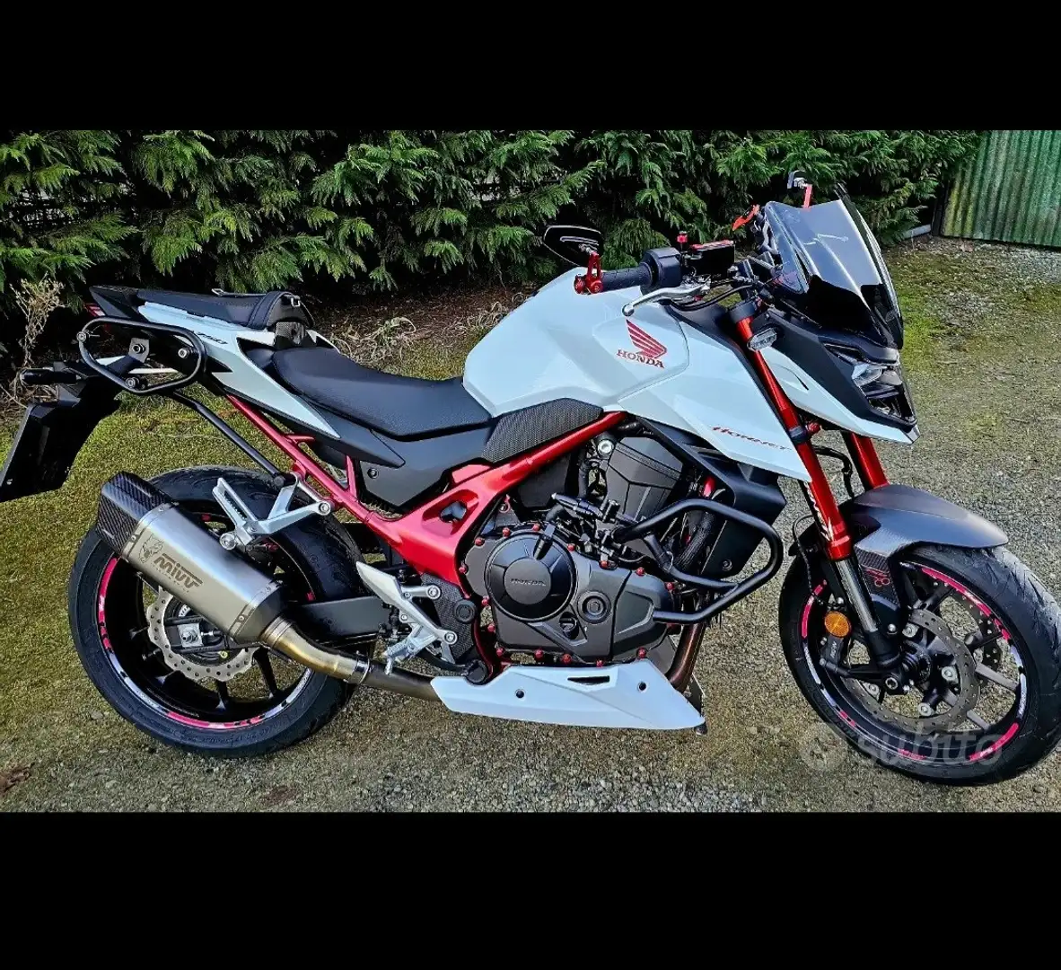 Honda CB 750 Bianco - 2