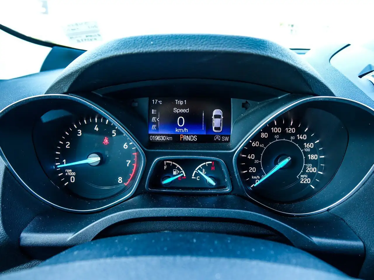 Ford Escape снимка Ford Escape