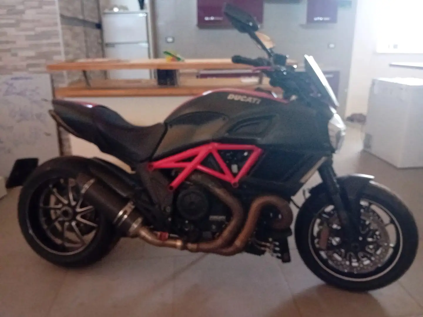 Ducati Diavel Noir - 2