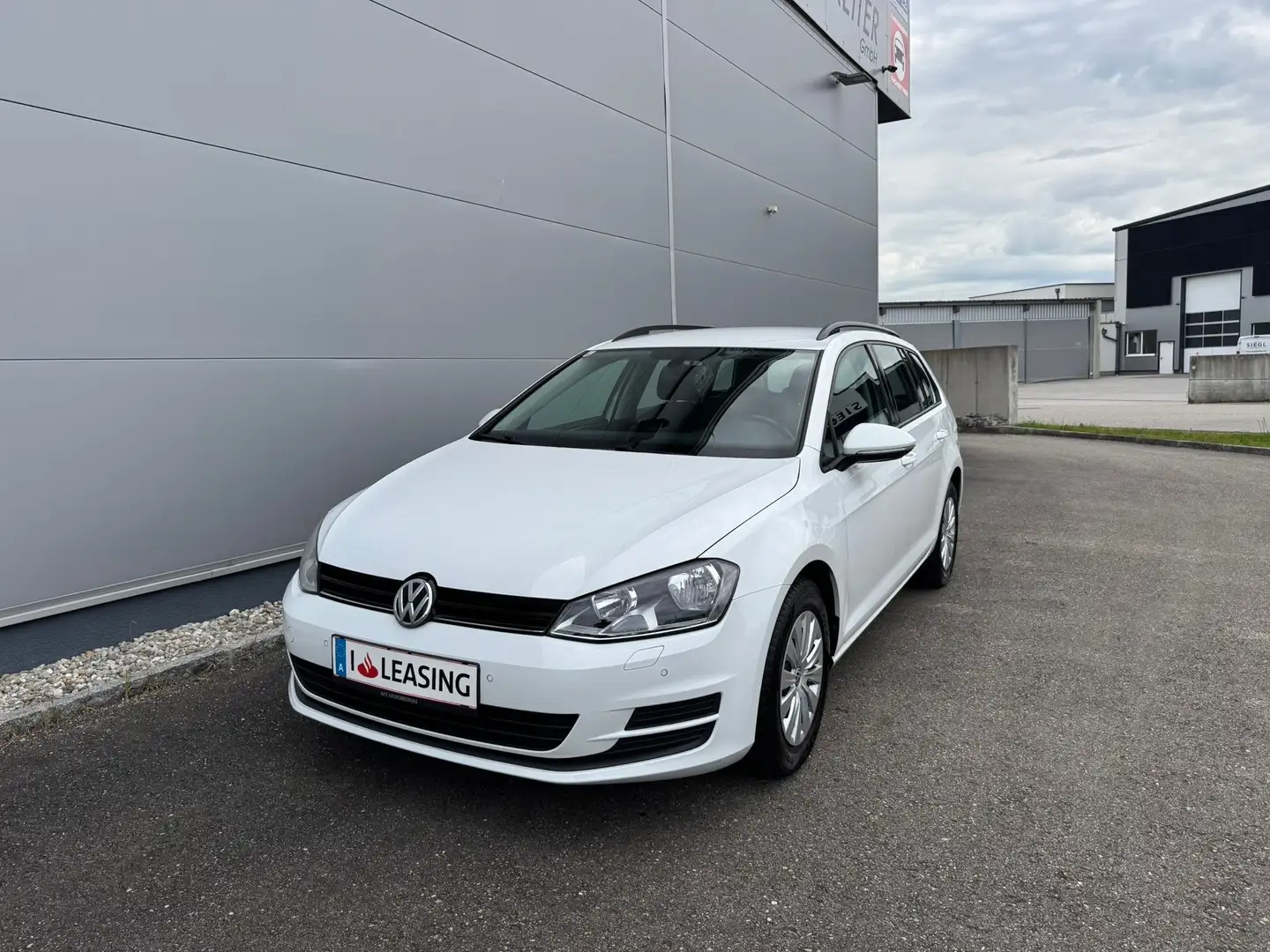 Volkswagen Golf Variant TDI **PICKERL NEU**GARANTIE** Weiß - 1