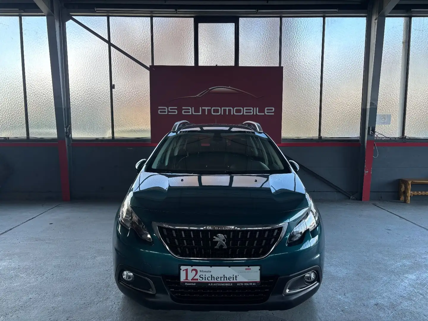 Peugeot 2008 Active/Generalüberholt/Sitzheizung/Tüv Neu/ Grün - 1