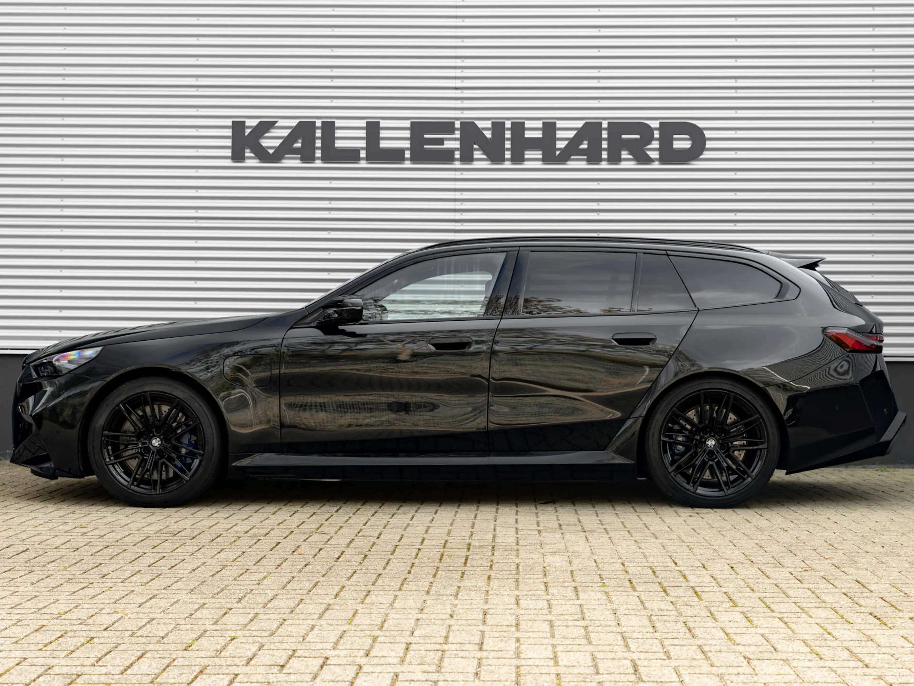 BMW M5 5-serie Touring - Pano - Trekhaak - Bowers & Wilki — photo 8