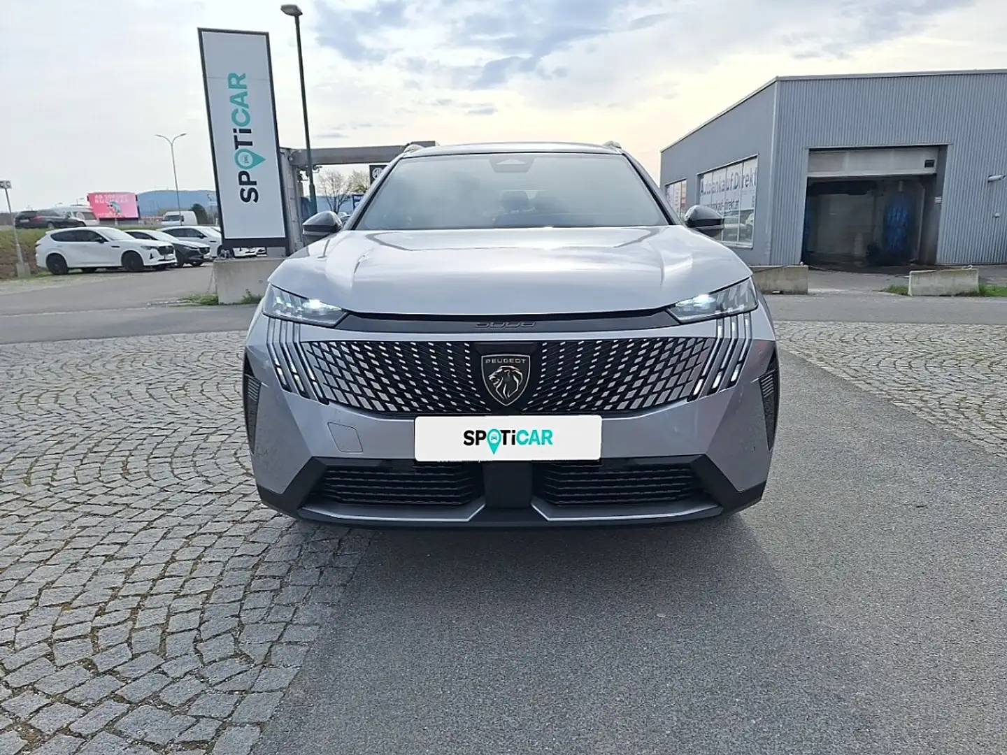 Peugeot 5008 mHEV 145 e-DCS6 Aut. Grau - 2