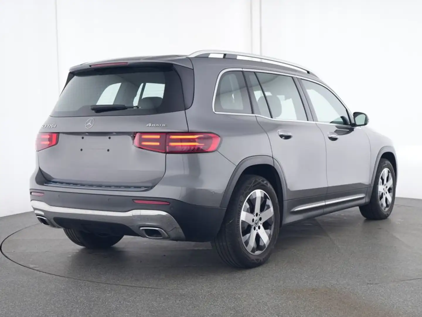 Mercedes-Benz GLB 220 d 4M Progressive/LED/Cam/Pano/Memo/18' Grijs - 2