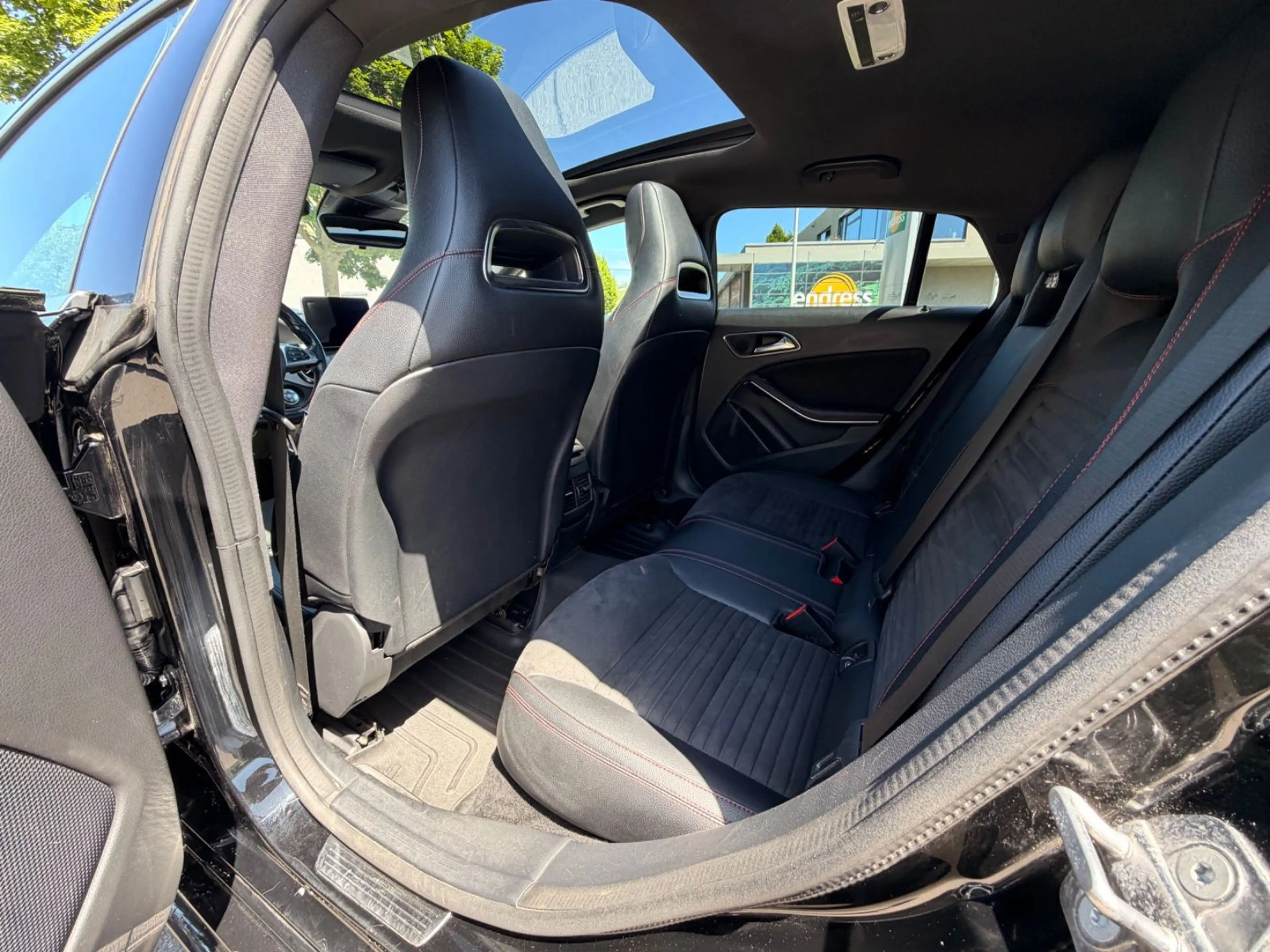 Mercedes-Benz CLA 220 *AMG Paket*Pano* — photo 12
