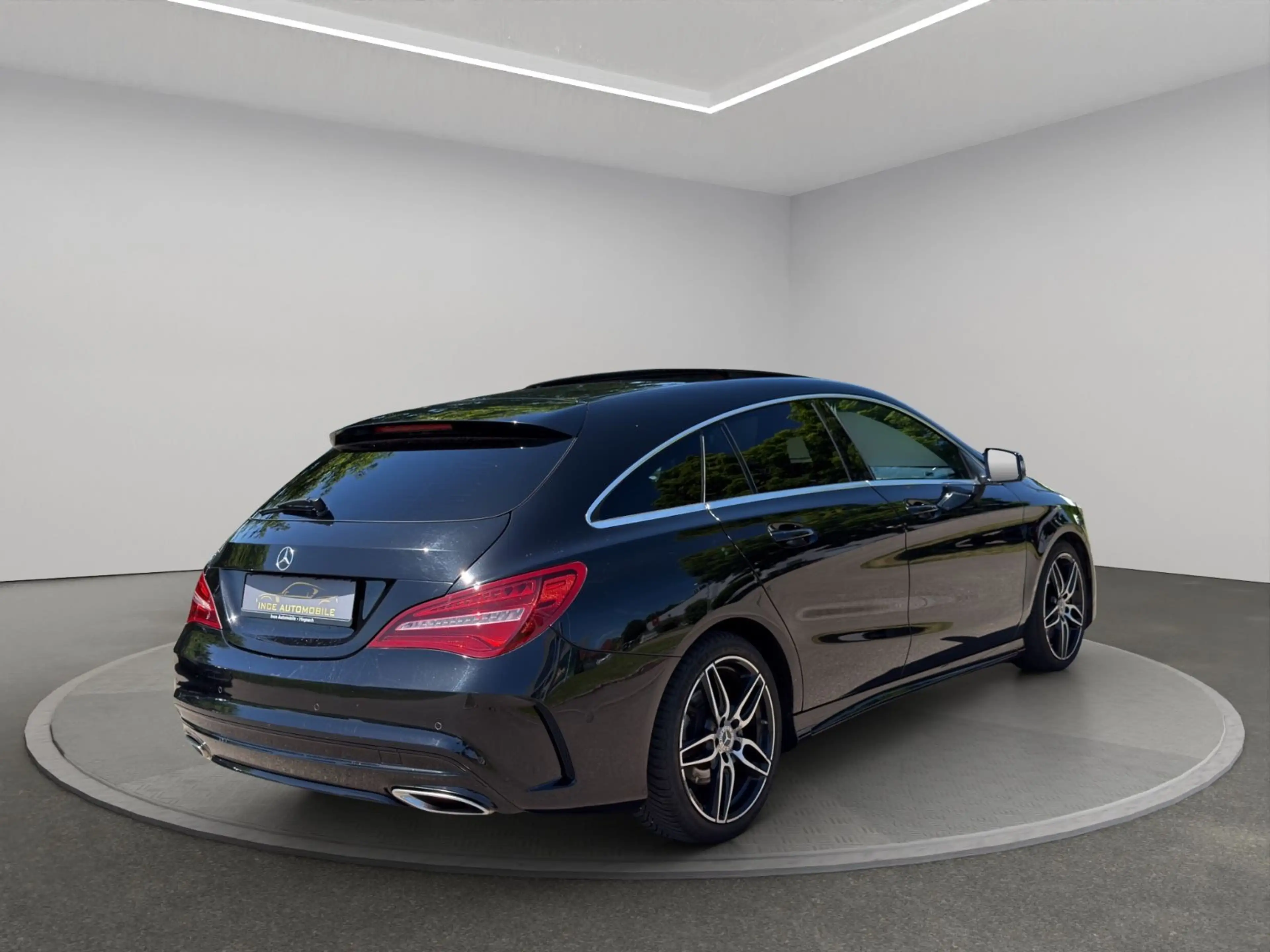 Mercedes-Benz CLA 220 *AMG Paket*Pano* — photo 5