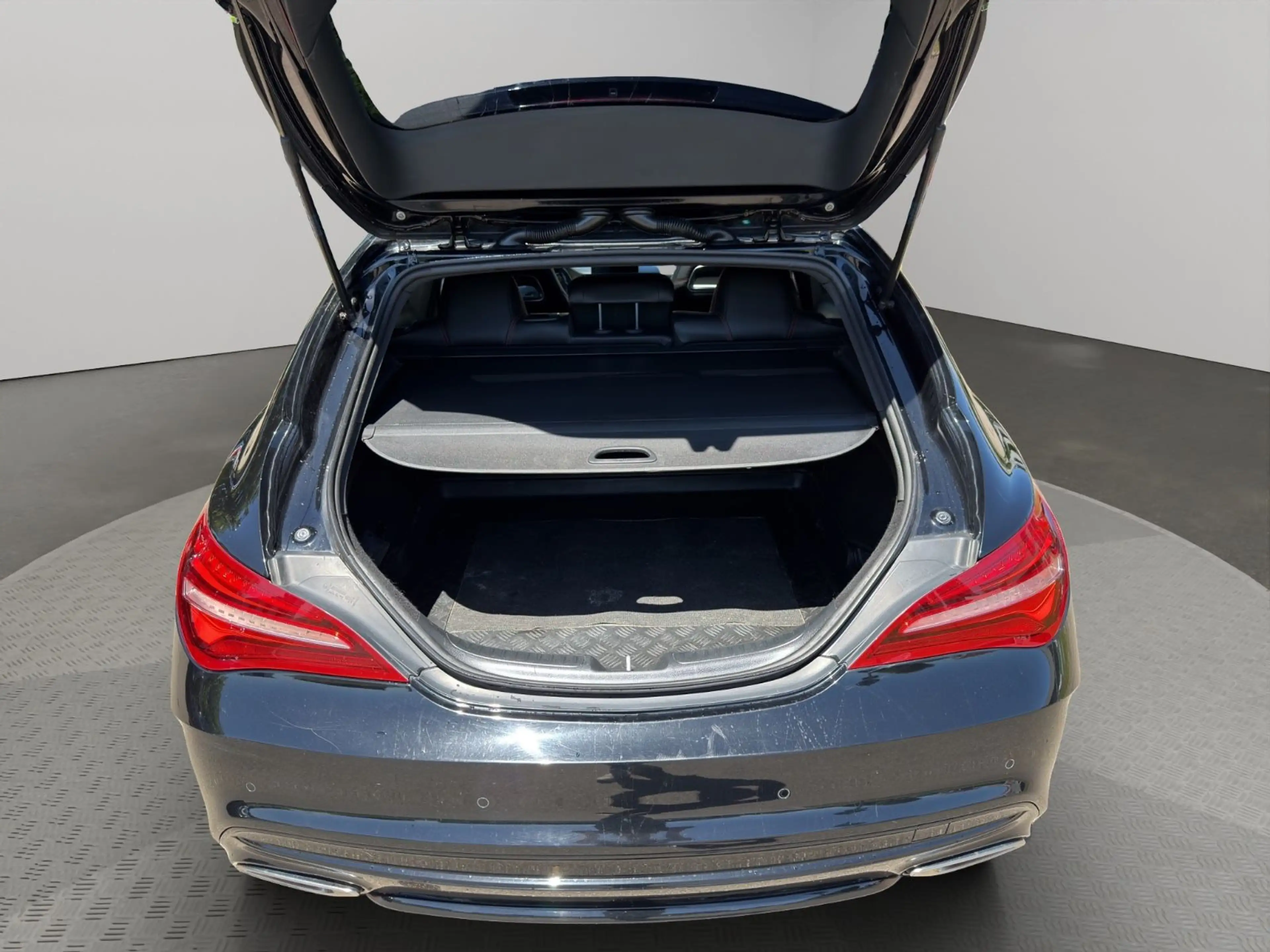 Mercedes-Benz CLA 220 *AMG Paket*Pano* — photo 10