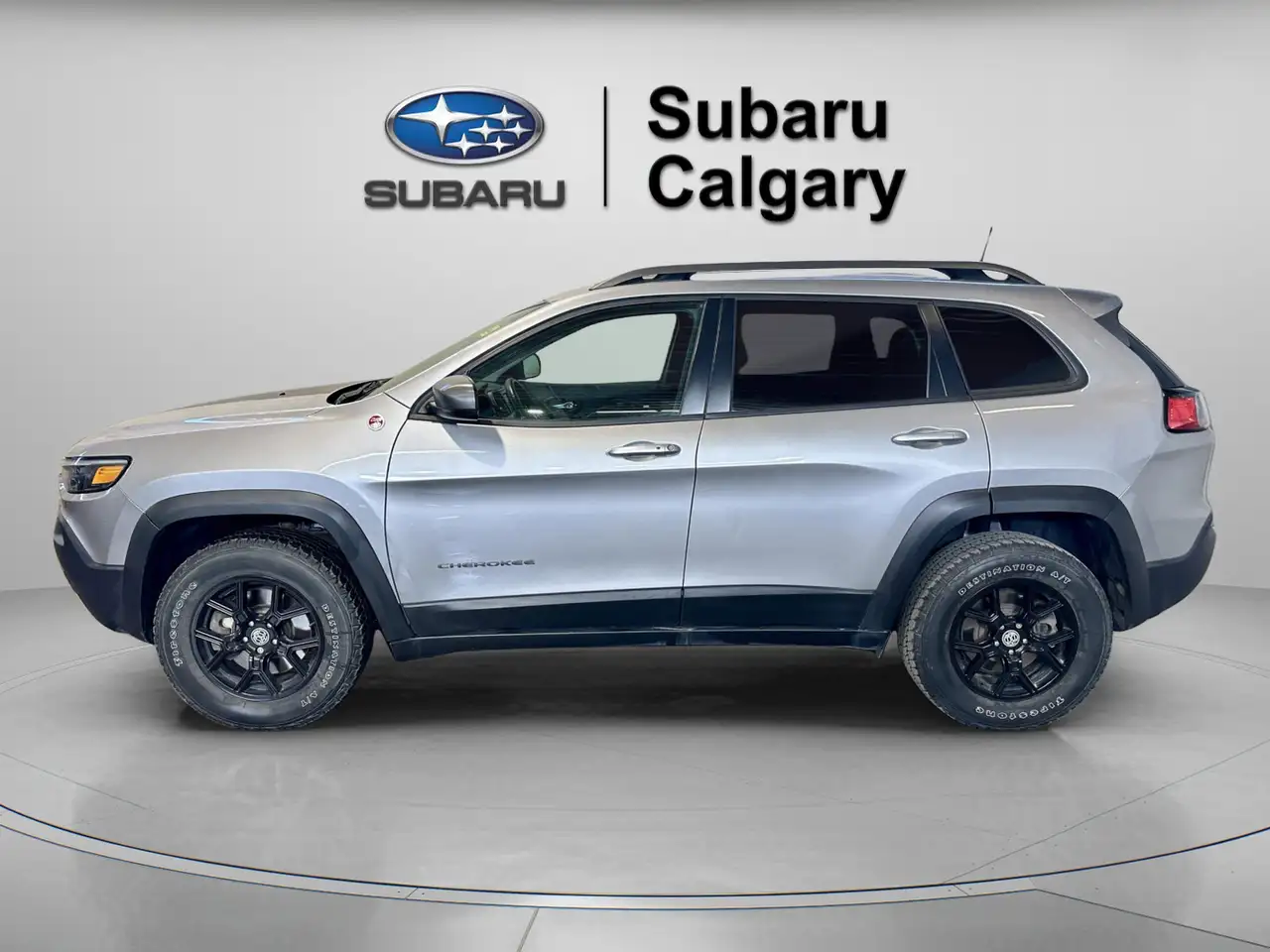 Jeep Cherokee снимка Jeep Cherokee
