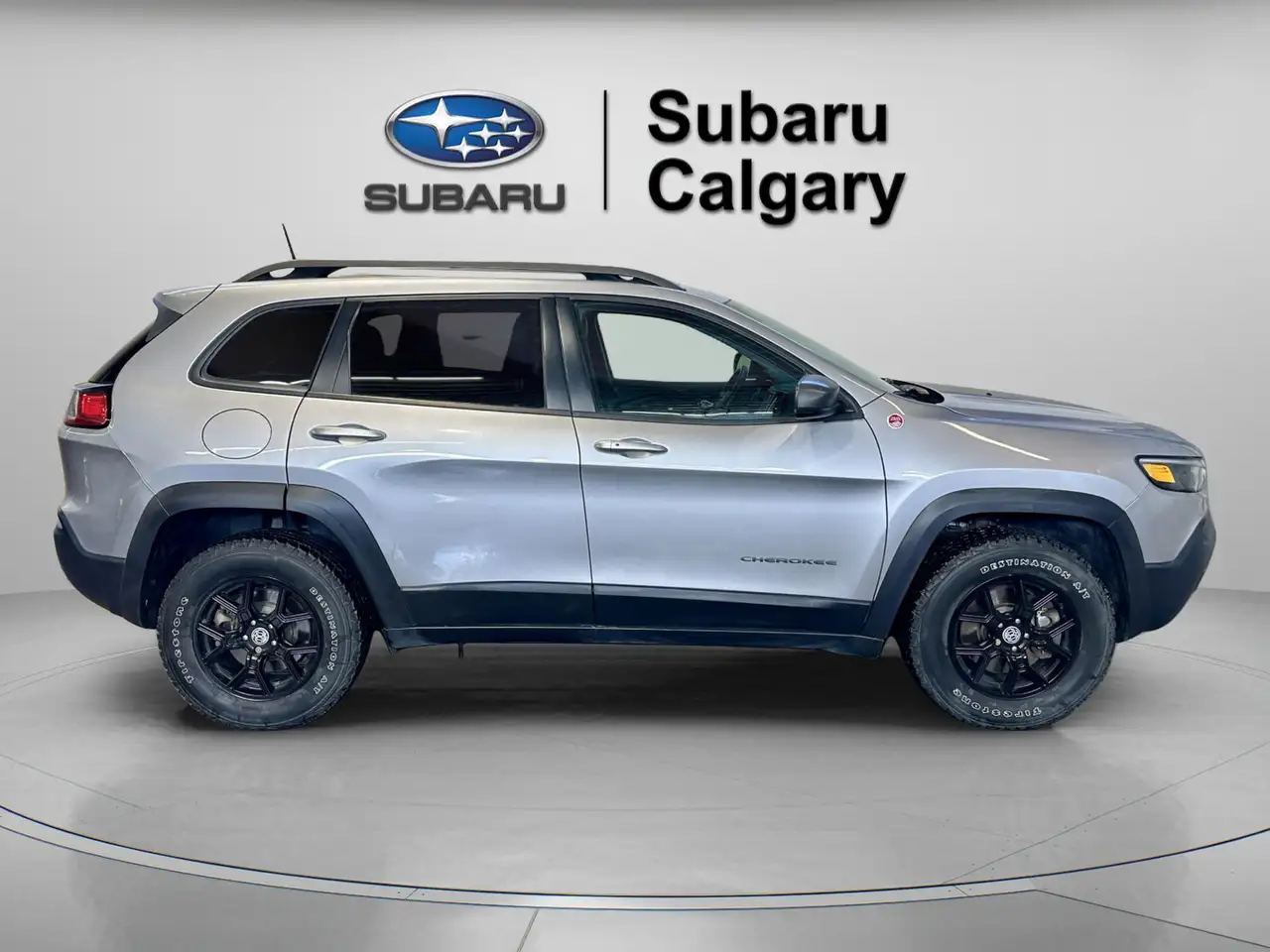 Jeep Cherokee снимка Jeep Cherokee
