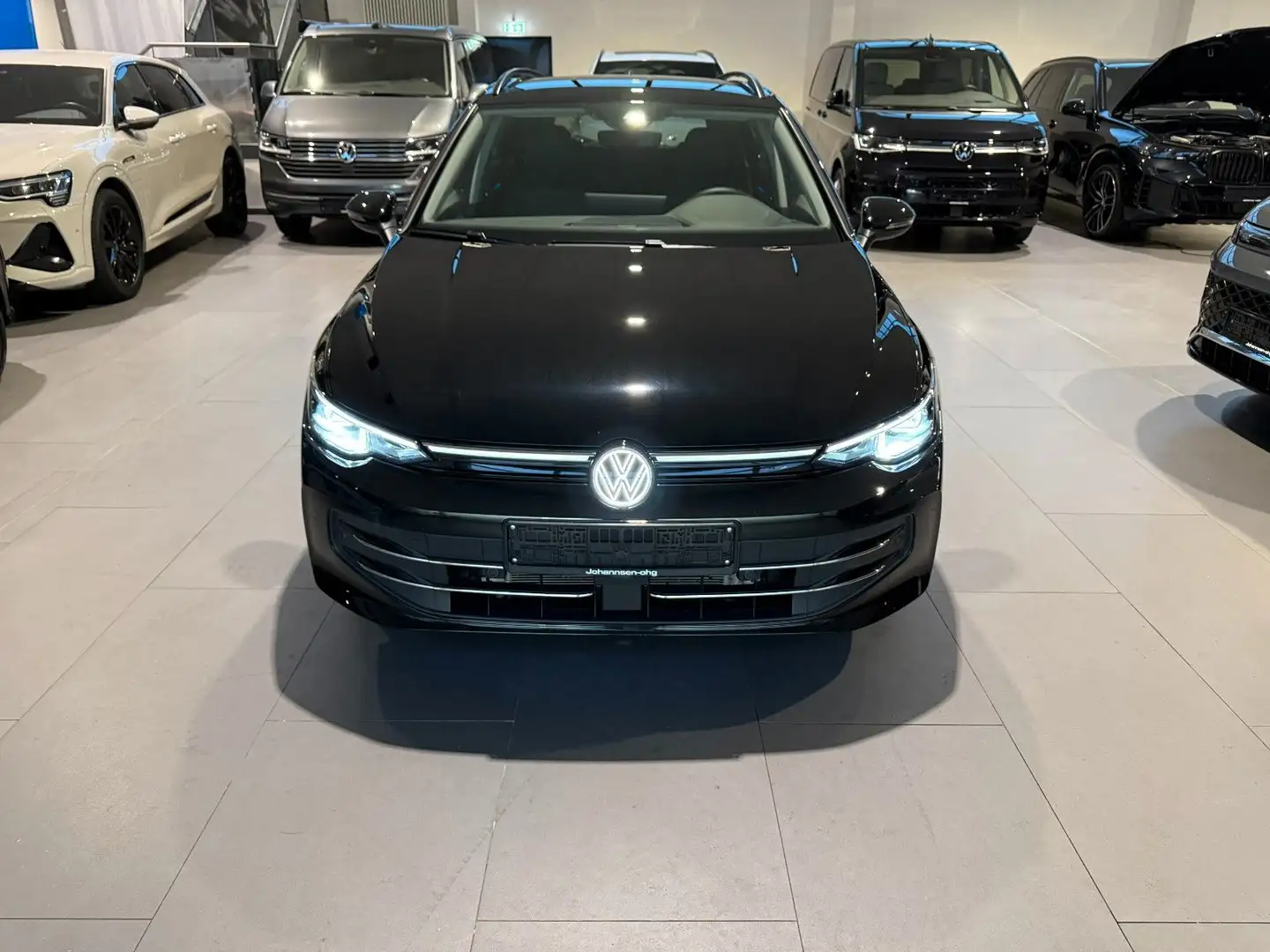 Volkswagen Golf VIII Variant 1.5 TSI Goal AHK,VW-Logo bel. Schwarz - 2