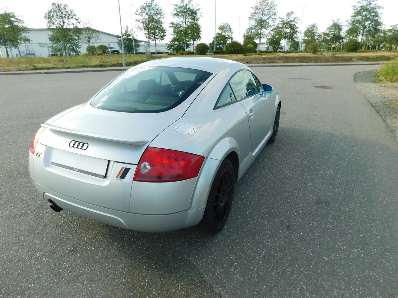 Audi TT Coupe 1.8 T ONLY FOR TOUGHT GIRLS OR BOYS, foto 2