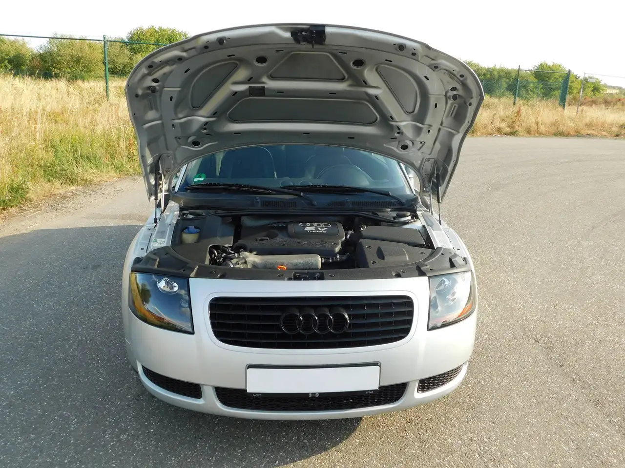 Audi TT Coupe 1.8 T ONLY FOR TOUGHT GIRLS OR BOYS, foto 4