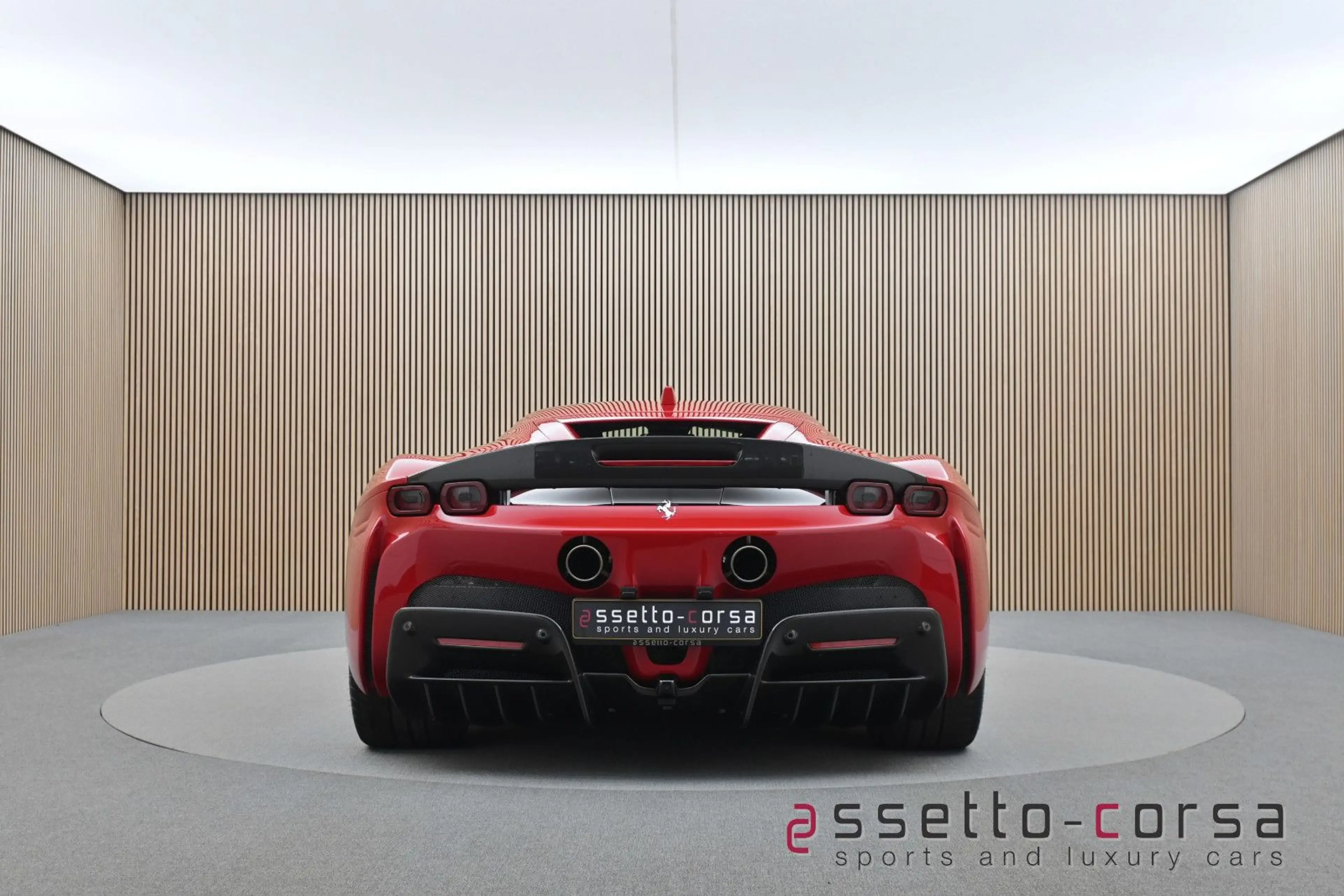 Ferrari SF90 Stradale Assetto Fiorano*Carbon*1. Hand — photo 3