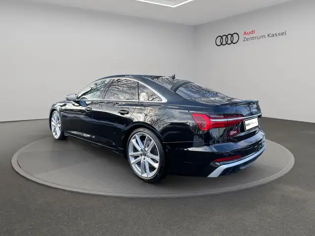 Audi S6 view 5
