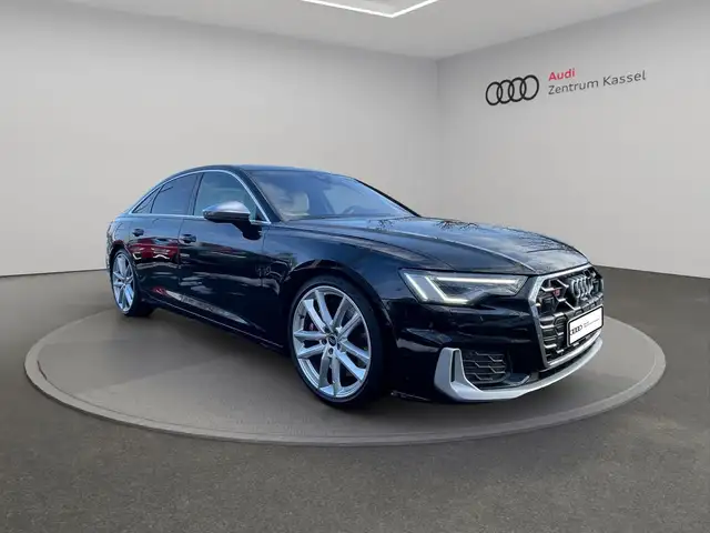 Audi S6 view 9