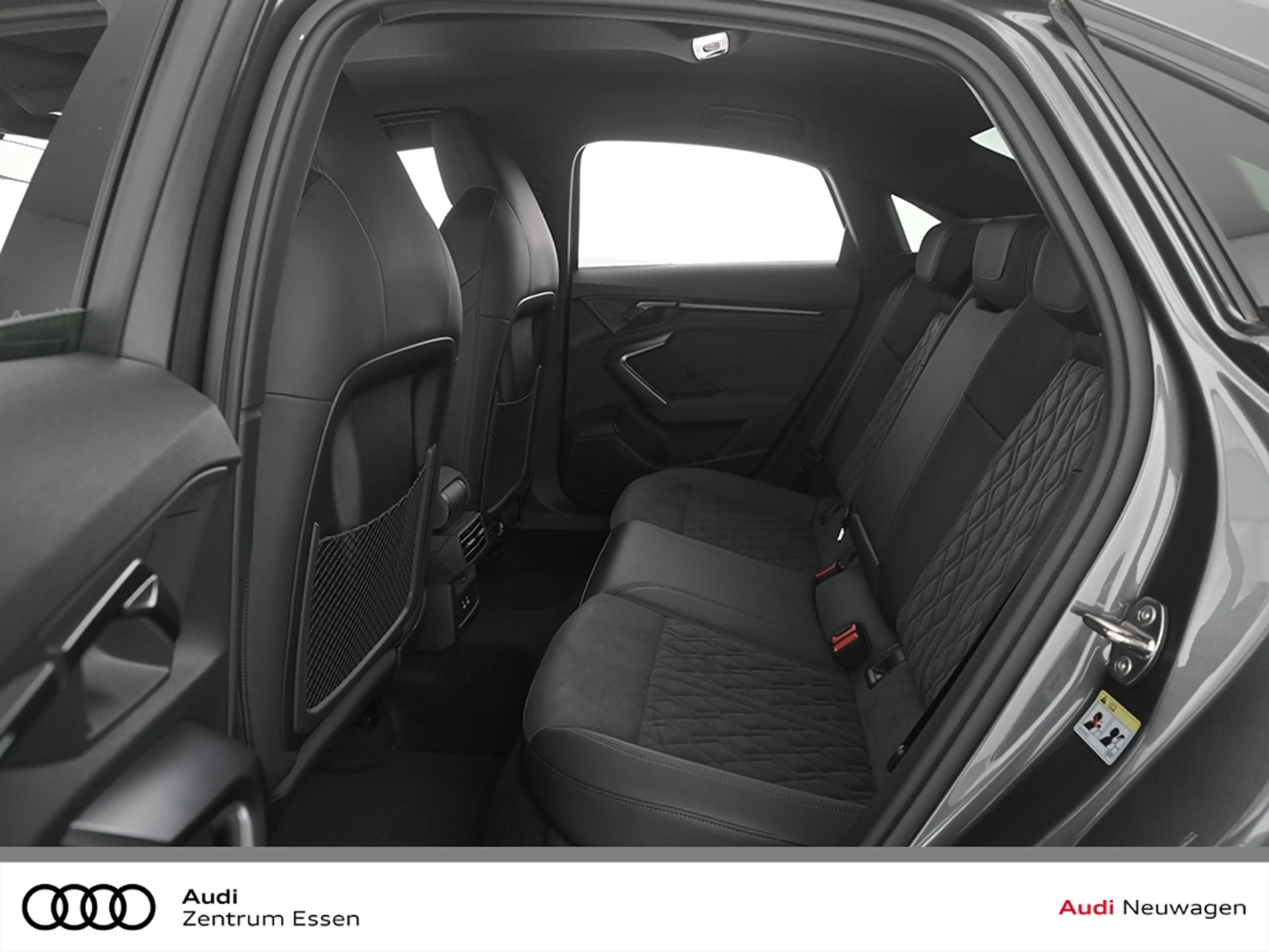 Audi RS3 LIMOUSINE MATRIX LED NAVI KLIMA — photo 12