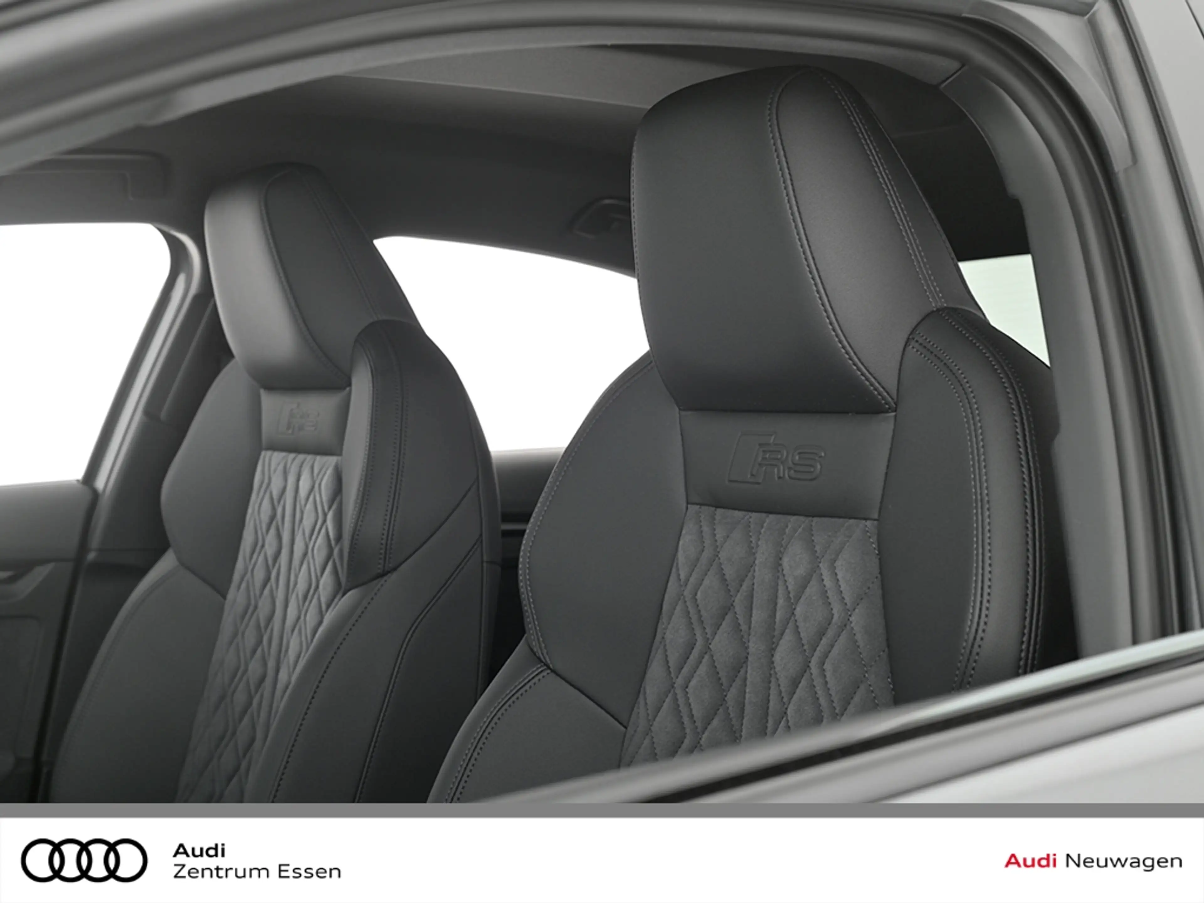 Audi RS3 LIMOUSINE MATRIX LED NAVI KLIMA — photo 10