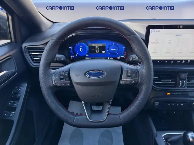 Ford Focus view 12