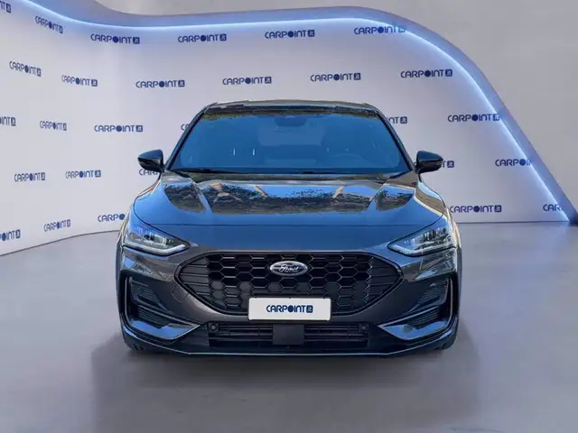 Ford Focus view 8