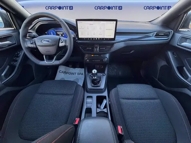 Ford Focus view 10