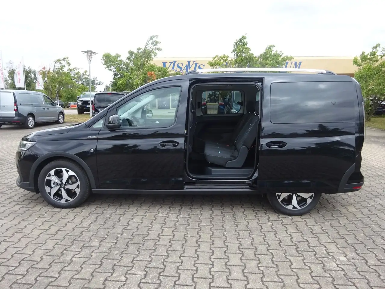 Ford Grand Tourneo 2026