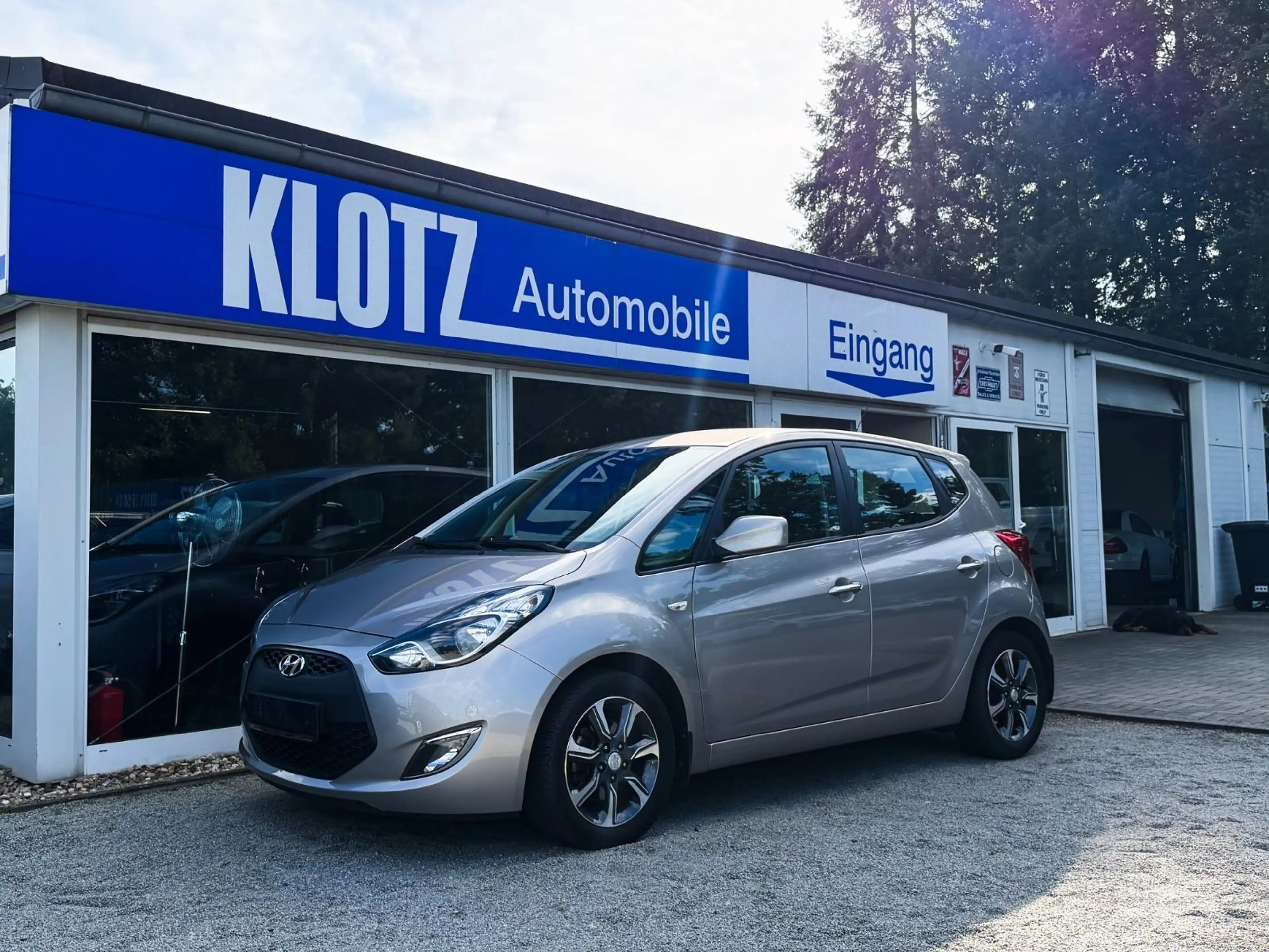 Hyundai iX20 1.6 Space Plus-Paket Automatik