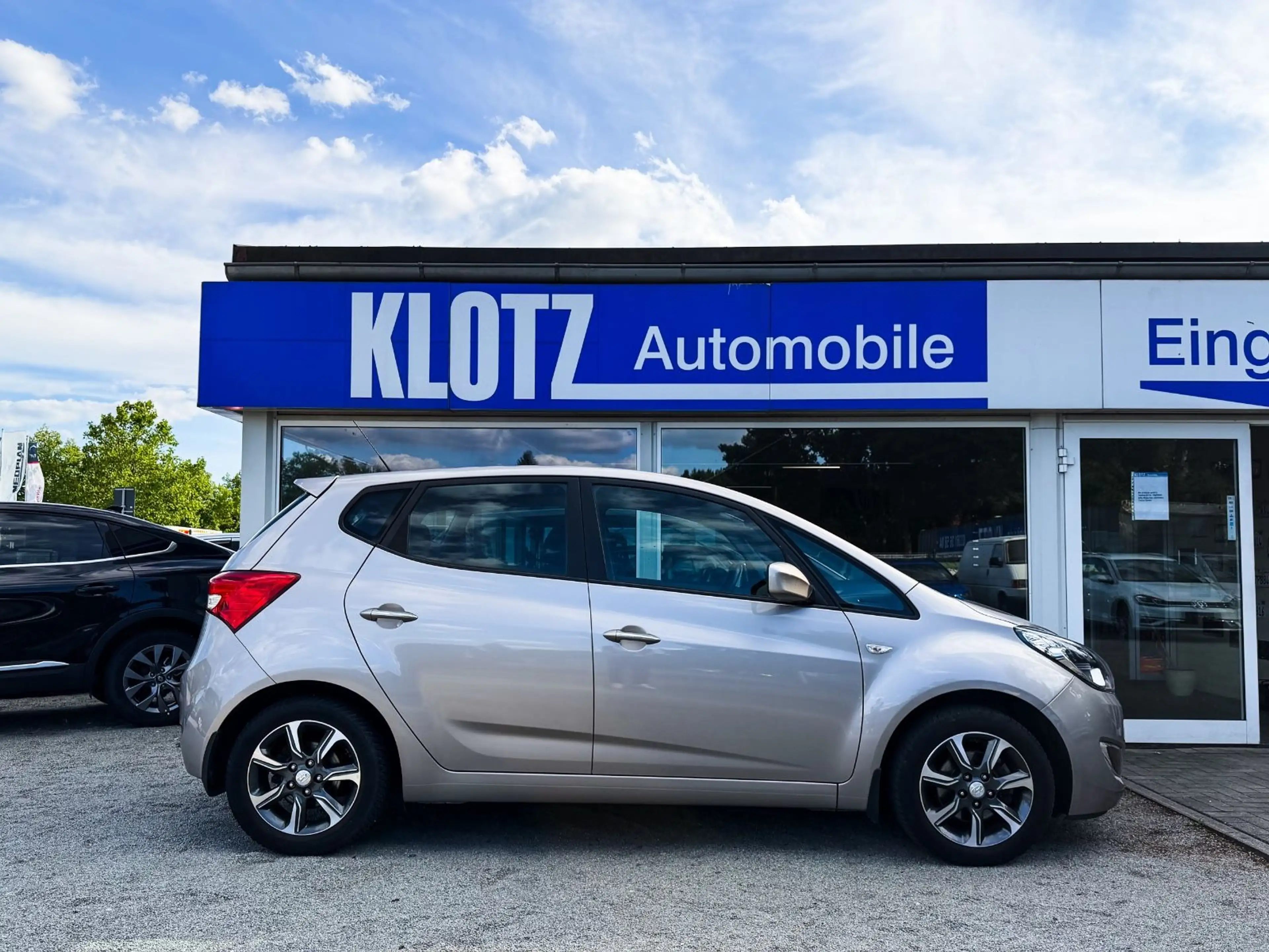 Hyundai iX20 1.6 Space Plus-Paket Automatik — photo 6