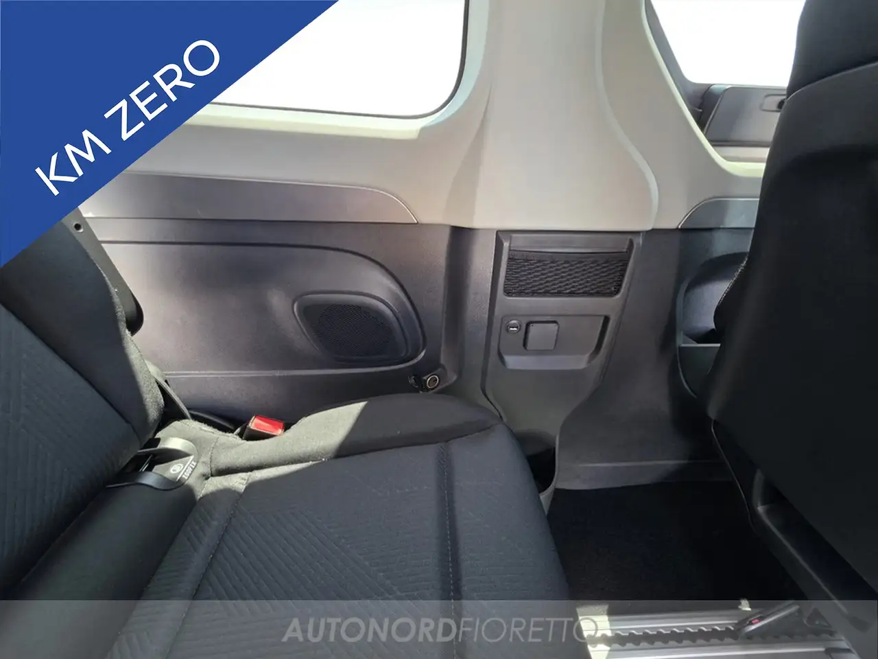 Renault Trafic 2026 — фото 14