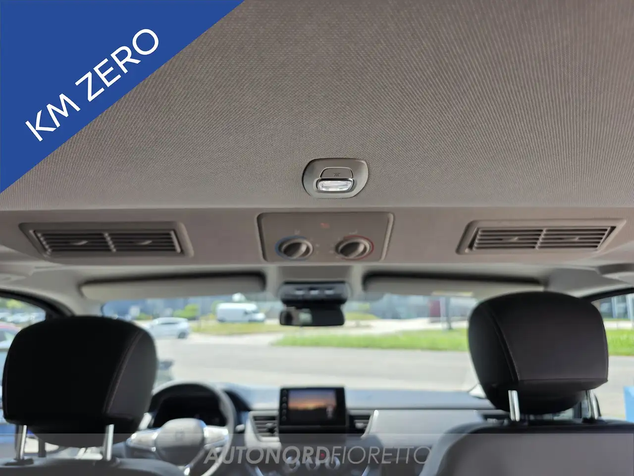 Renault Trafic 2026 — фото 11