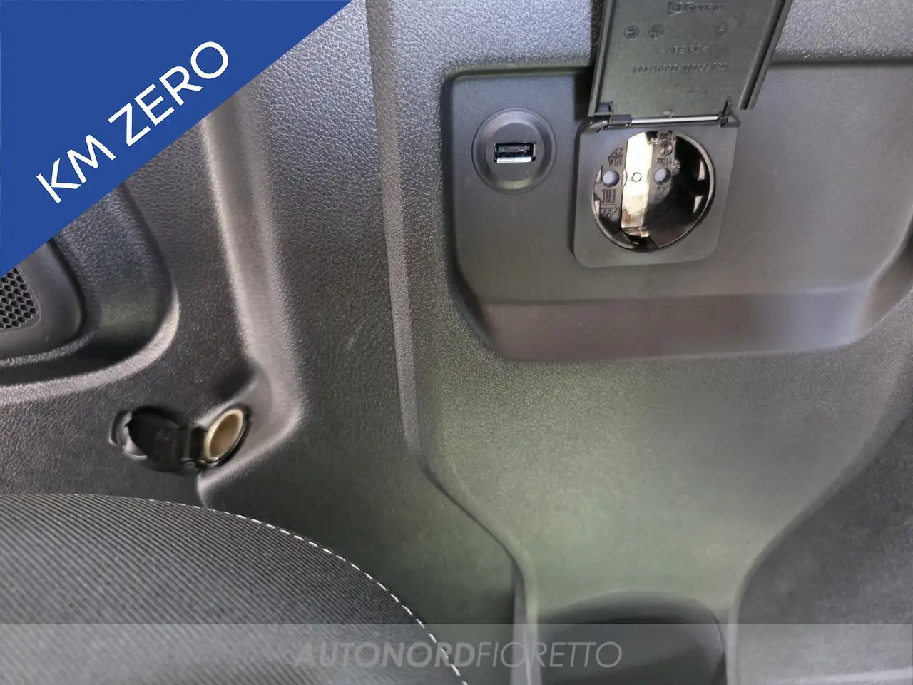 Renault Trafic 2026 — фото 13