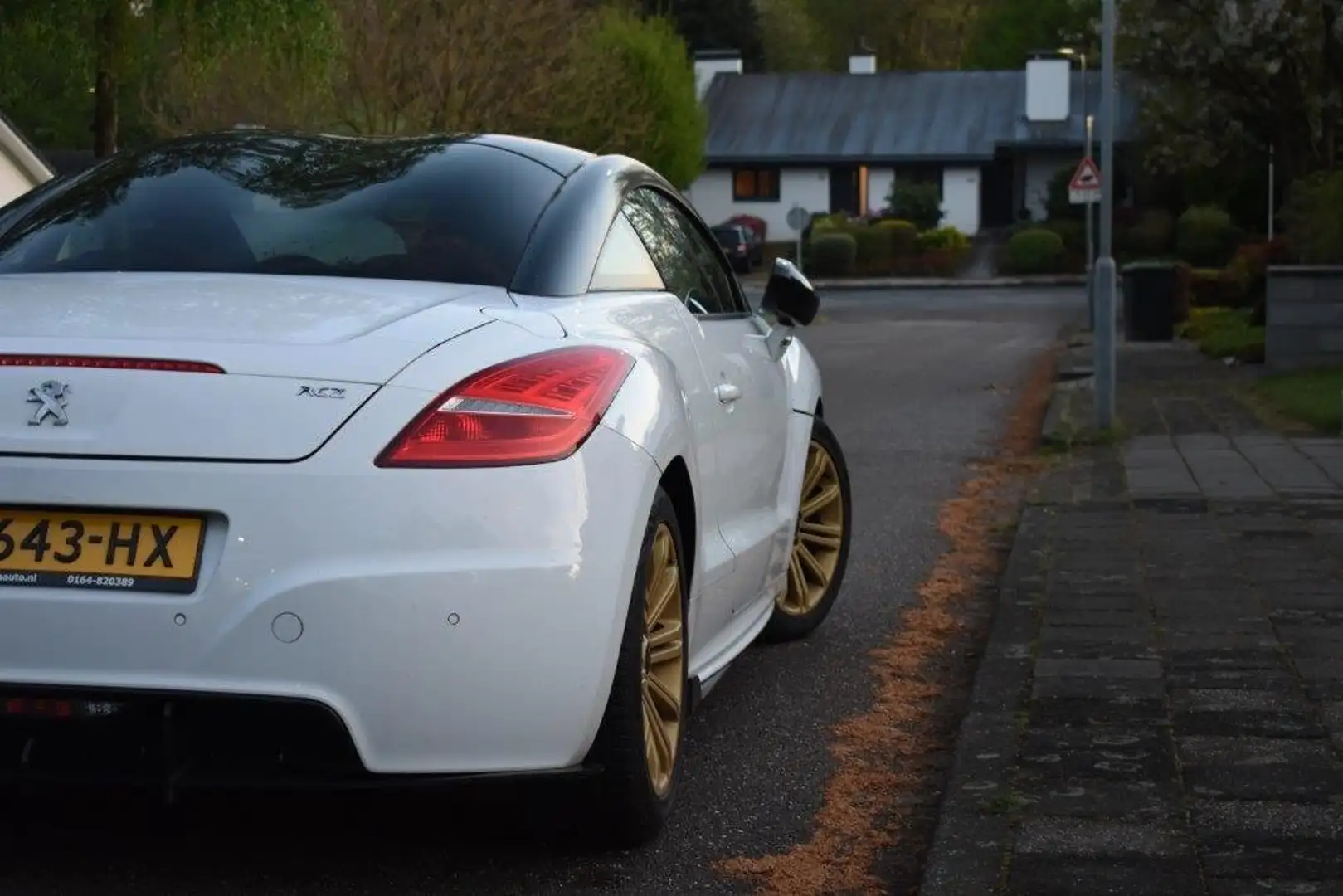 Peugeot RCZ RCZ 1.6 THP Белый - 2