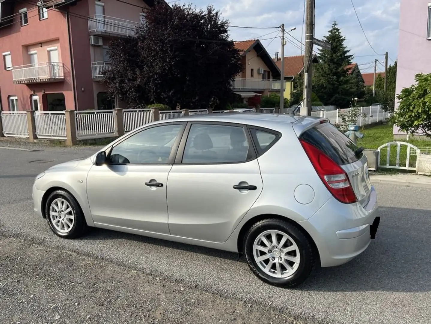 Hyundai i30 i30 1.6 CRDi 90Pack Confort Gris - 2