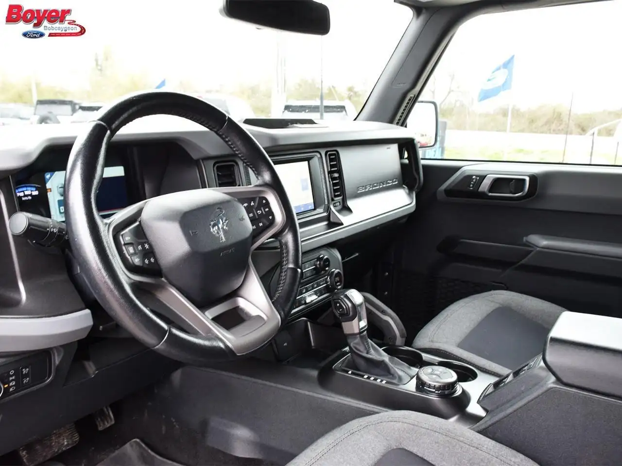 Ford Bronco снимка Ford Bronco