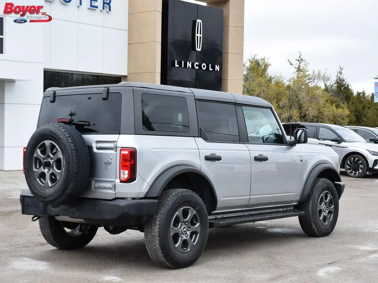 Ford Bronco снимка Ford Bronco