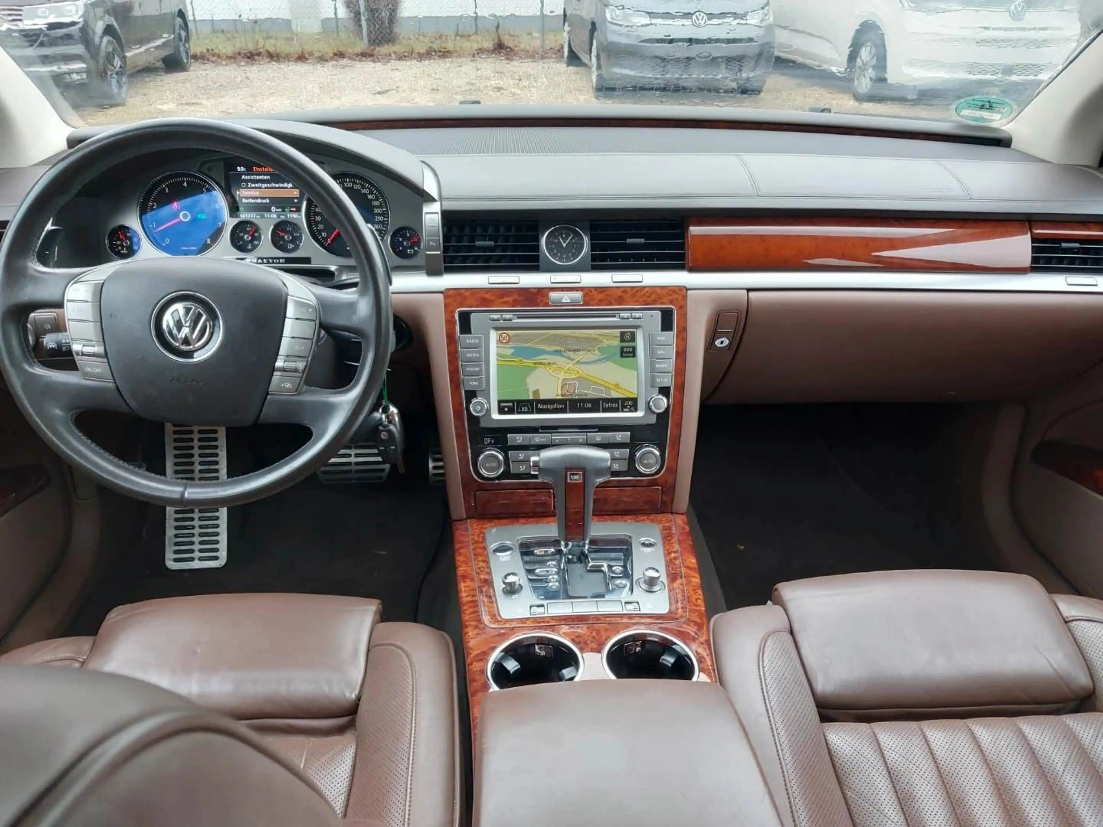 Volkswagen Phaeton 4.2 V8 4M VOLLLEDER Standh Premium 2.Hd — photo 2