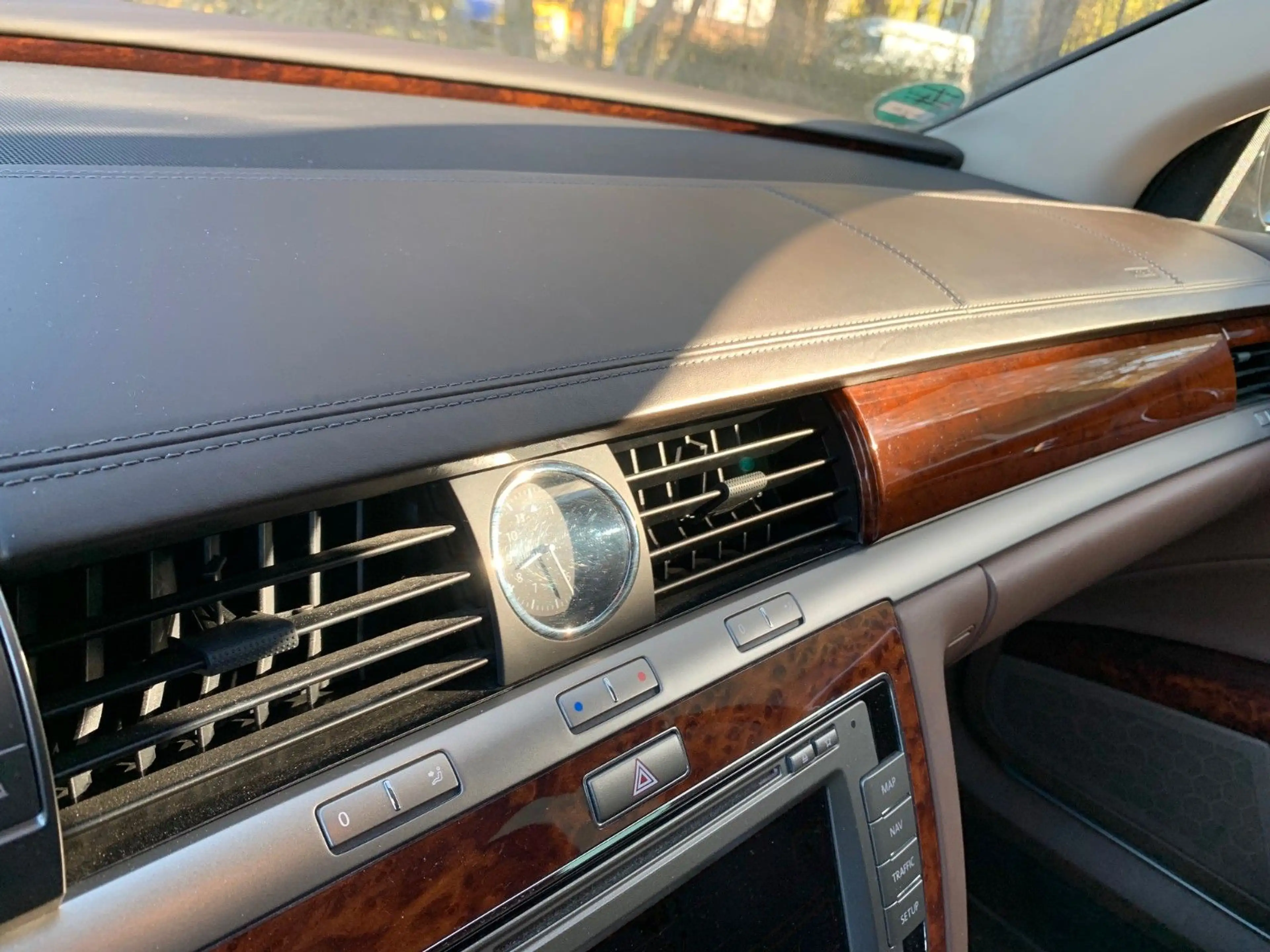 Volkswagen Phaeton 4.2 V8 4M VOLLLEDER Standh Premium 2.Hd — photo 4