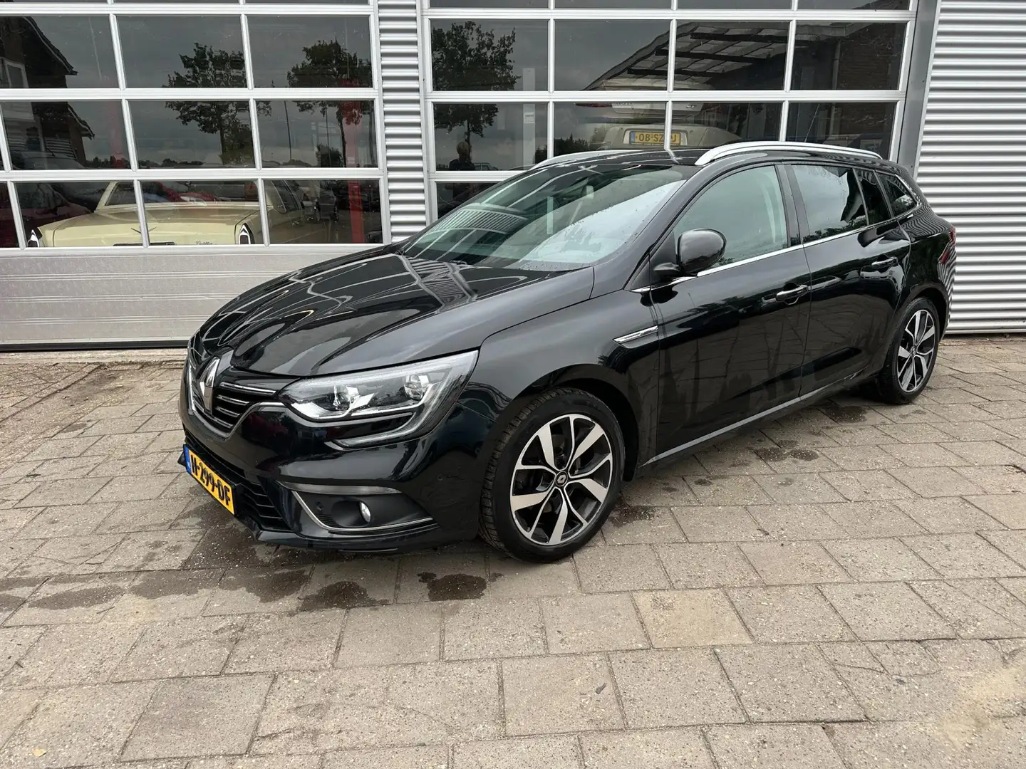 Renault Megane Estate 1.3 TCe GT-Line - Automaat - Cruise Control Negro - 1