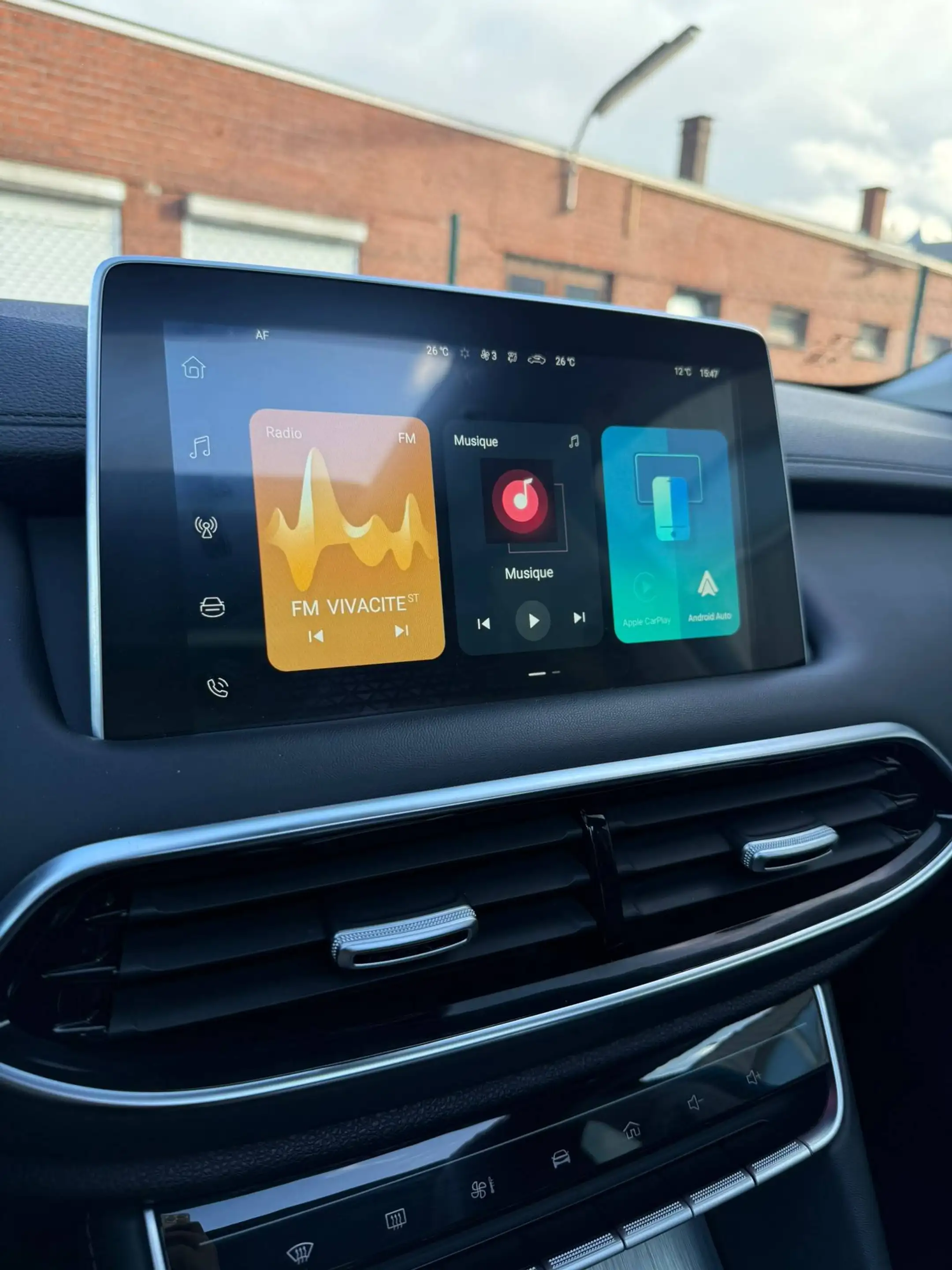 MG HS 1.5 T-GDi Luxury / Carplay / Camera 360 / Full Cuir / Toit Ouvrant / Garantie — photo 20