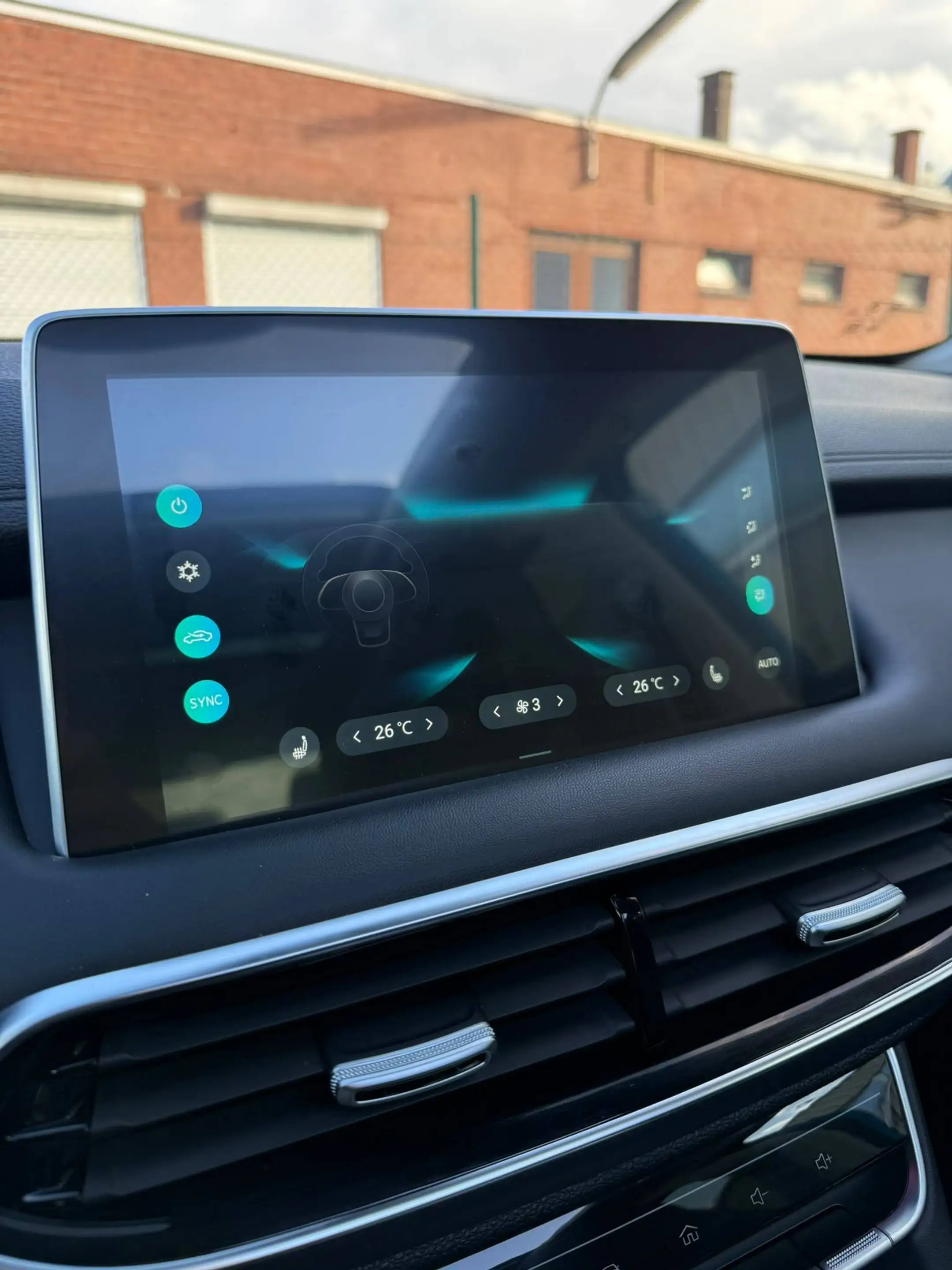 MG HS 1.5 T-GDi Luxury / Carplay / Camera 360 / Full Cuir / Toit Ouvrant / Garantie — photo 22