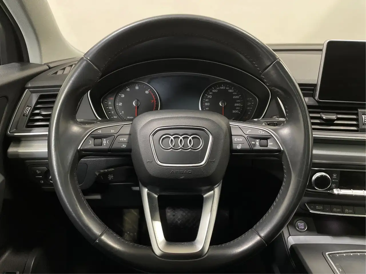 Audi Q5 снимка Audi Q5