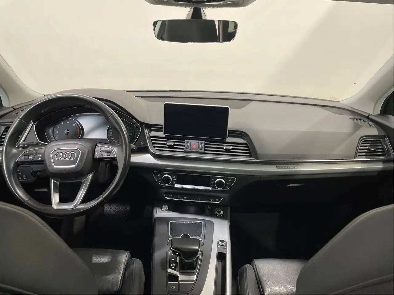 Audi Q5 снимка Audi Q5
