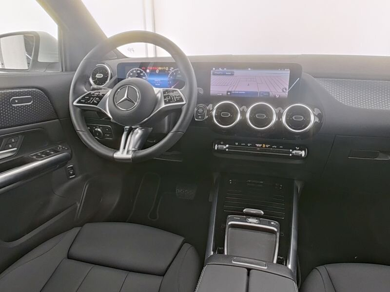 Mercedes-Benz GLA 220 GLA 220 4M PROGRESSIVE*PANO*KAMERA*DISTR*SHZ*LHZ — photo 6