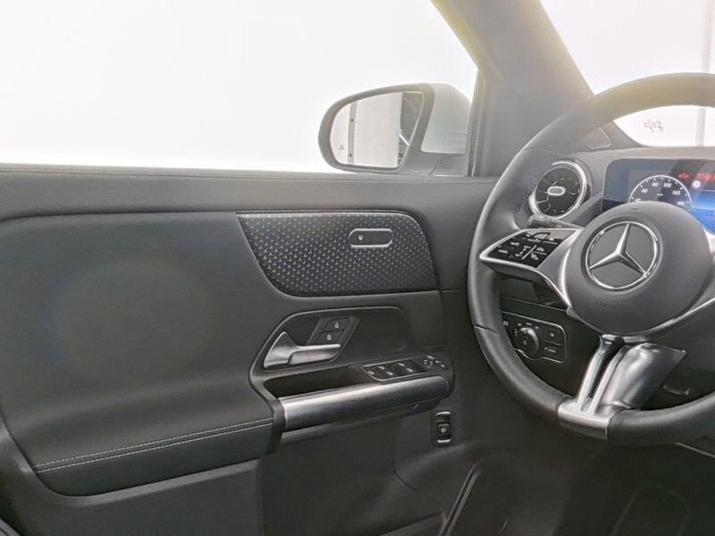 Mercedes-Benz GLA 220 GLA 220 4M PROGRESSIVE*PANO*KAMERA*DISTR*SHZ*LHZ — photo 5