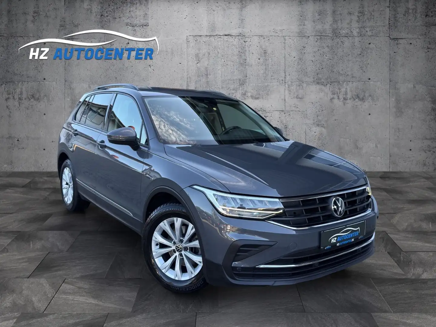 Volkswagen Tiguan Life 1.5 TSI DSG*LED*NAVI*ACC*LANE*SIDE Grau - 1