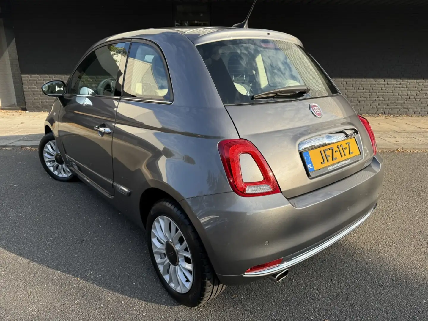 Fiat 500 1.2 Lounge // automaat // 50.000km! // Grigio - 2