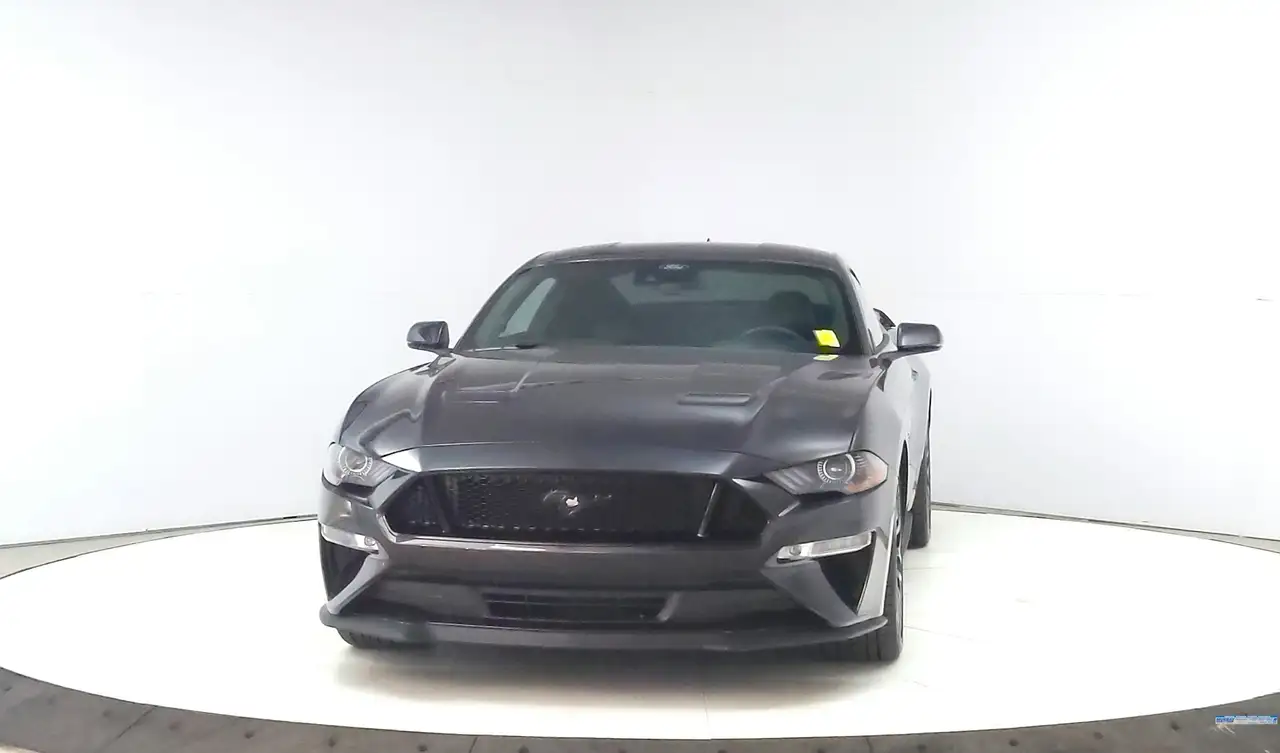 Ford Mustang снимка Ford Mustang